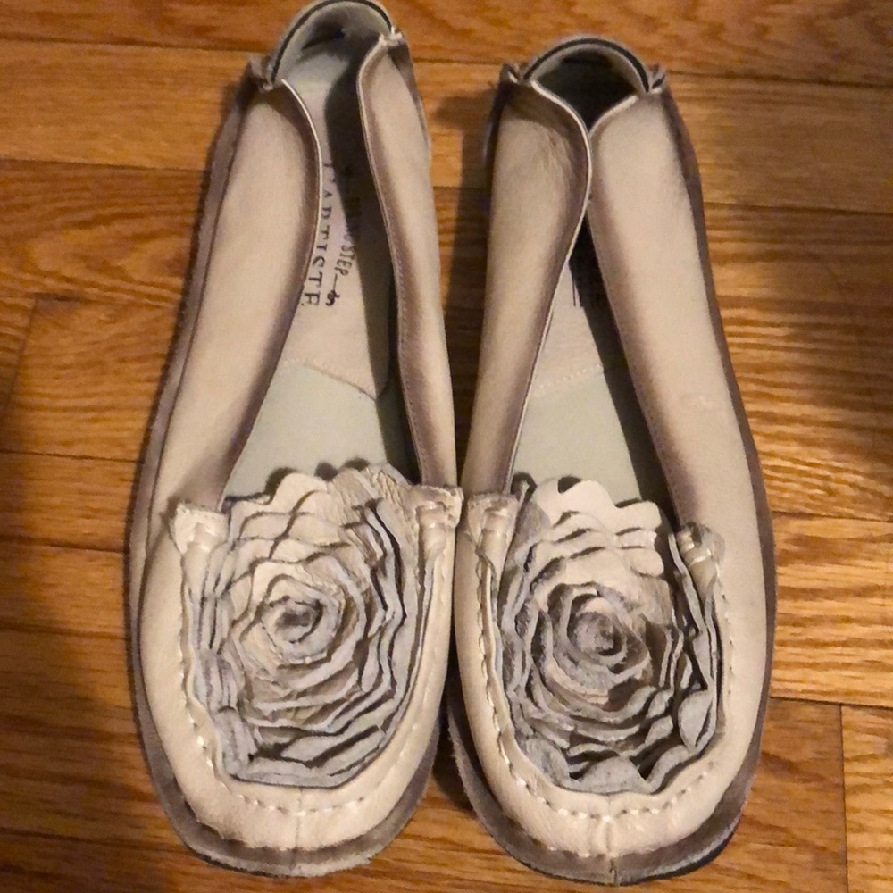 Women’s L’Artiste Dezi Leather Flats